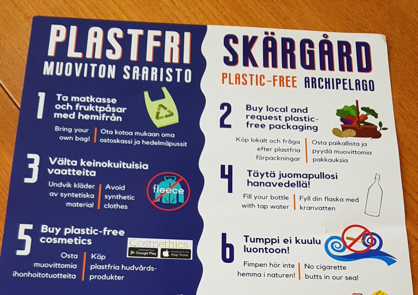 plasch som berättar om åtgärder för att hålla skärgården plastfri, till ex att använda matkasse istället för plastpåse, inte använda engångsplastflaskor, och så vidare