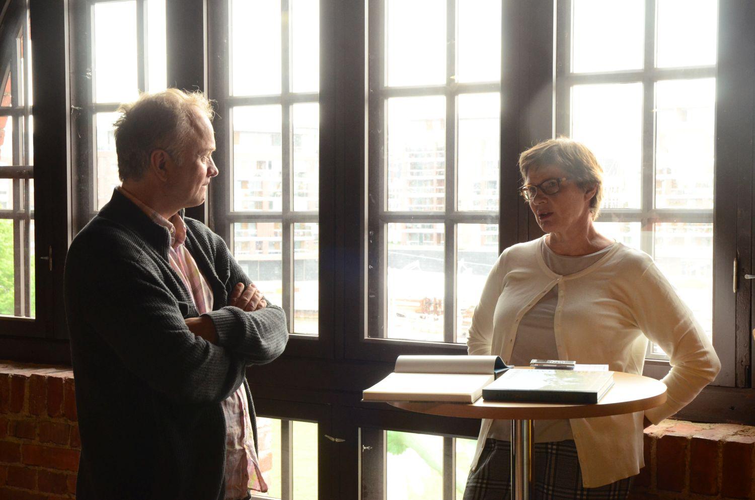 Fotograferna Ritva Kovalainen och Pekka Turunen fotade i Åbo under lanceringstillfället av deras fotosamling Meren maa - Havets land