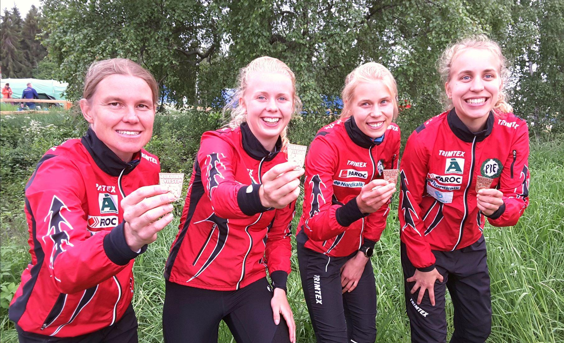 Fyra orienterare på rad
