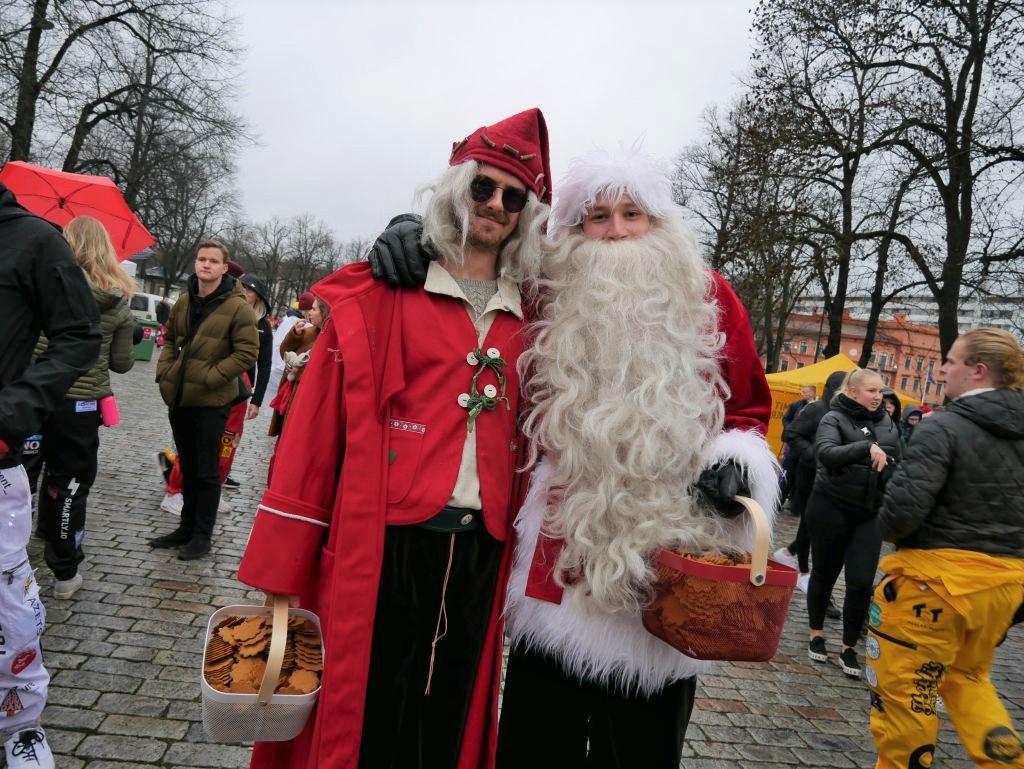 Kalle Johansson och Benni Brunou på Glöggrundan i Åbo.