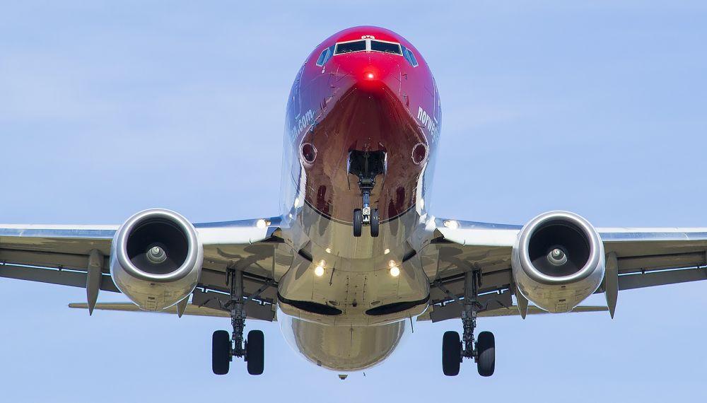 Flygplan framifrån