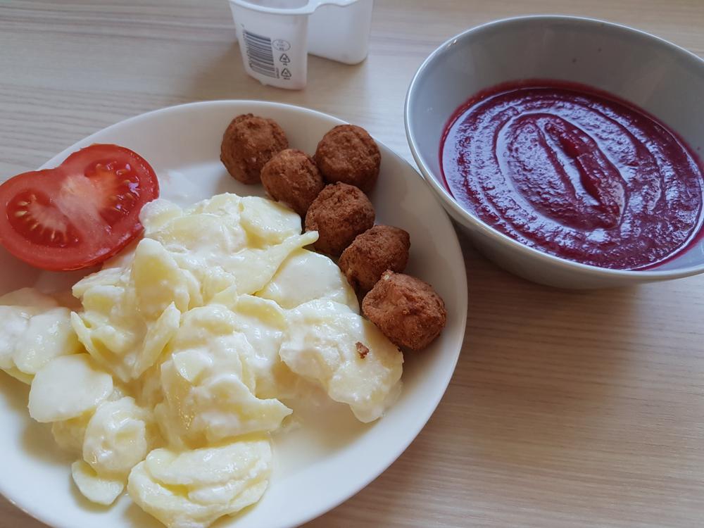 gräddpotatis och köttbullar