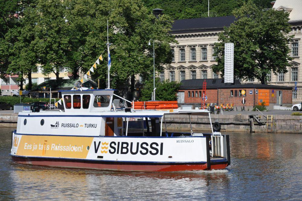 Sjöbuss.