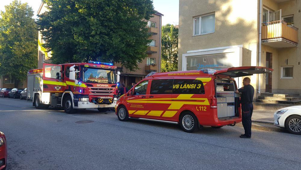 brandbilar på gatan